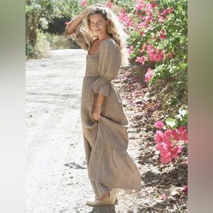 Beachwood The Deia Dress - Taupe